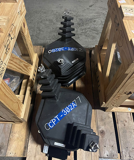 34500 V, GENERAL ELECTRIC JVW-7, 300:1, CAT. #767X031003, VOLTAGE TRANSFORMERS
