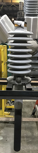 34500 V, 400 A, 200 kV, PCORE, 89393-61-70, DRAW LEAD/BOTTOM CONN, PRC, GRAY:1