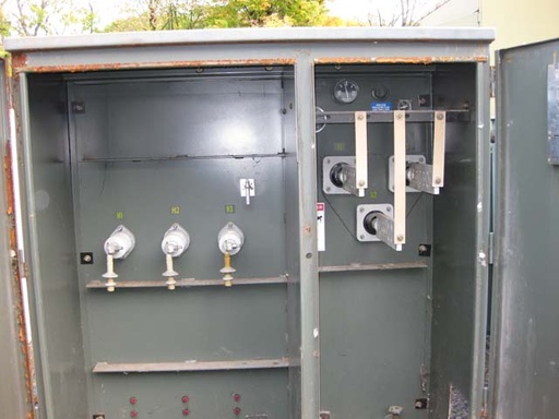 [034415] 1000 KVA, Pri 13200 D Sec 240 D, 1990, SQUARE D, PADMOUNT, LIVE/RADIAL:1