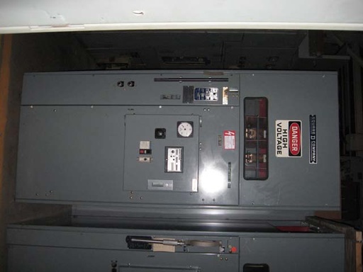 [034582] 600 Amp, SQUARE D, No. POWERZONE, 5000 V., 1988, INDOOR HOUSED, FUSED, VACUUM:1