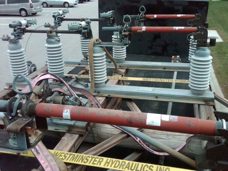 [035226] 600 Amp, S & C, 34.5-38-200, 35 KV, GANG OPERATED SWITCHES, FUSED:1