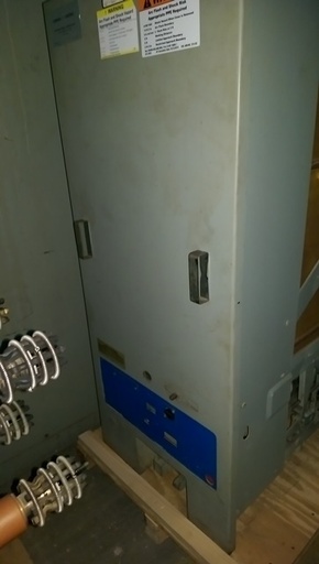 [041339] 1200 Amp, GE, AMH-4.76-250-1D, 4760 V., ML-13A MECH., 125 VDC CLOSE & TRIP