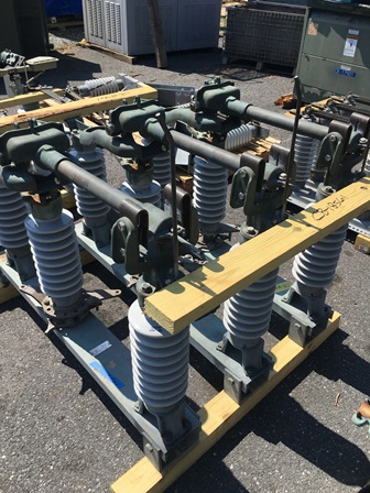 [041478] 1200 AMP, SOUTHERN STATES, 38KV, EVB, HORIZONTAL MOUNT, VERTICAL BREAK, GOAB;