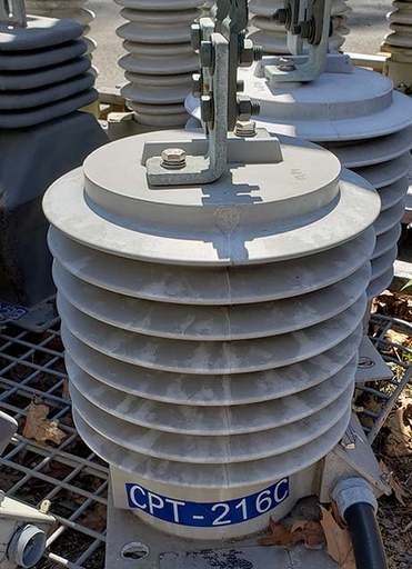 [041752] 36000 V RITZ TYPE GIFS 36-55 CURRENT TRANSFORMER, 400:5 RATIO:4