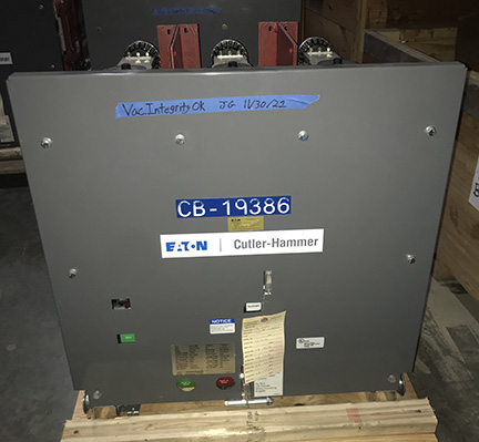 [044406] 1200 Amp, EATON, 50VCP-W63, 4760 V., 2007, 120 VAC CLSE & TRP, 125 VDC/AC MOTOR