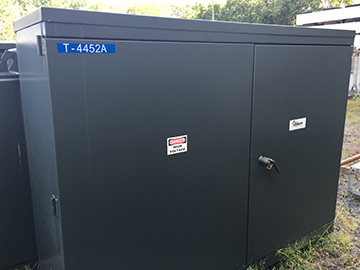 [011210] 300 KVA, Pri. 2400 D, Sec. 208 Y, OA, WESTINGHOUSE, PADMOUNT, 65*C RISE